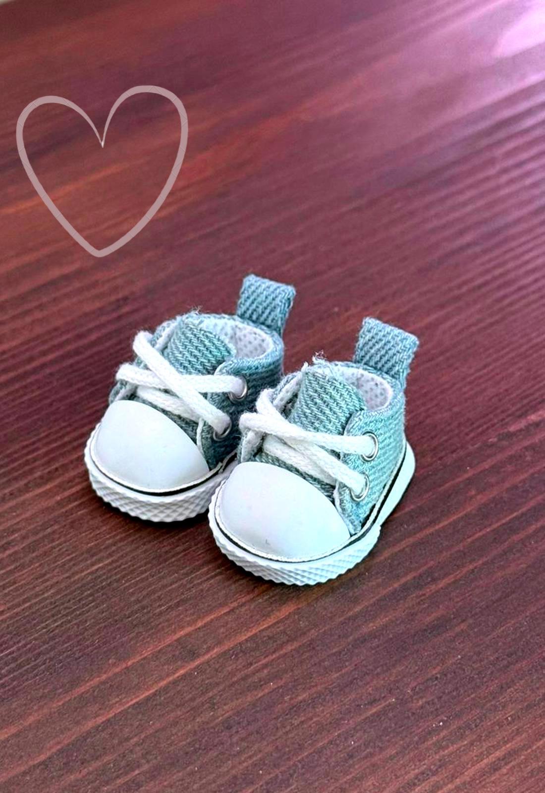 Labubu Mini Sneakers – Light Blue Jeans Lace-Up Canvas (Doll Not Included)